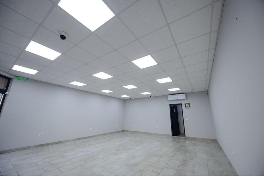 Spațiu comercial, de 84 mp, în Central