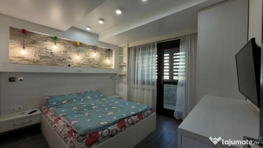 Apartament cu 3 camere decomandat în Giurgiului