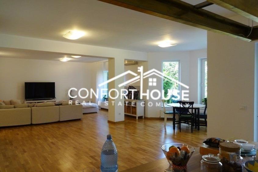 Duplex cu 6 camere cu Canalizare în Iancu Nicolae
