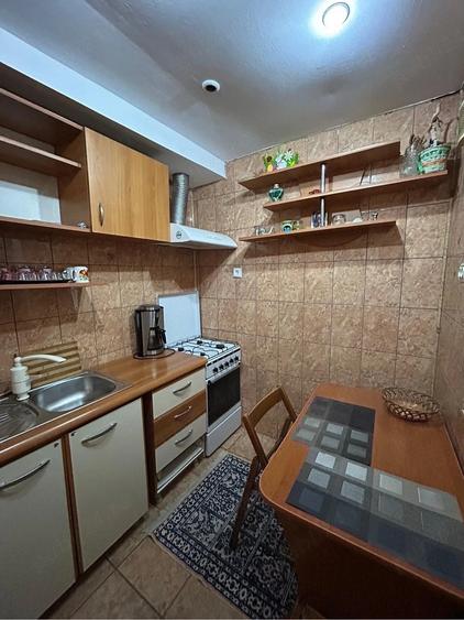 Garsonieră decomandată în Central
