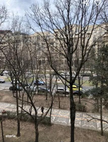 Apartament cu 4 camere decomandat în Unirii