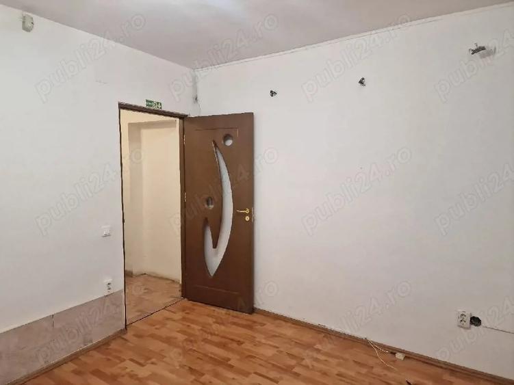 Spațiu comercial, de 50 mp, în Florești