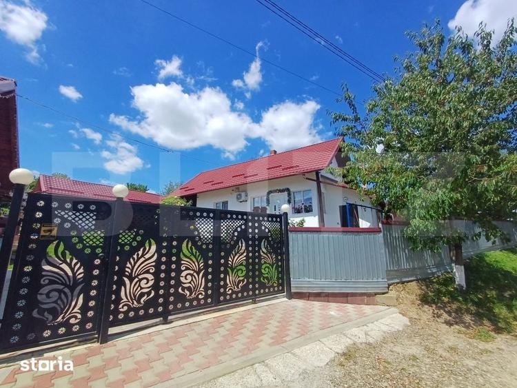Casă cu 2 camere cu Teren 3500 Mp în Adâncata