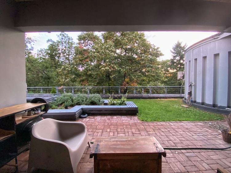 Penthouse cu 4 camere decomandat, mobilat în Kiseleff