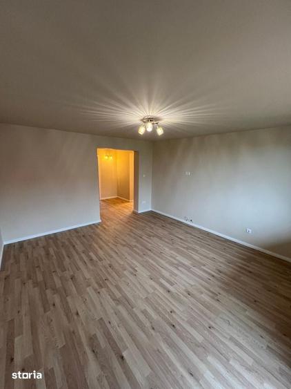 Apartament cu 3 camere decomandat în Burdea
