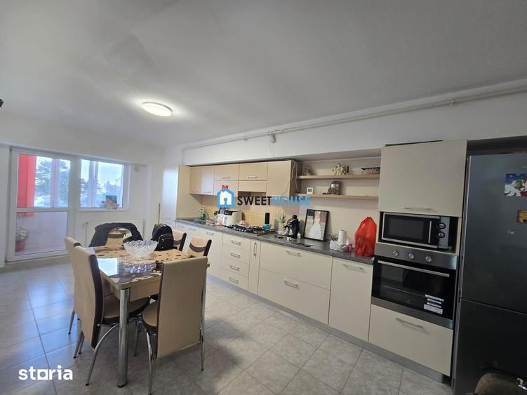 Apartament cu 3 camere decomandat în Central