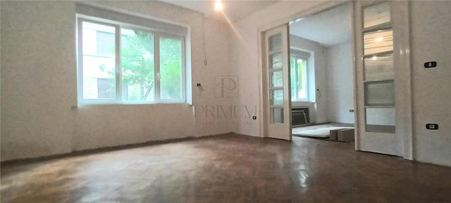 Spațiu comercial, de 100 mp, în Central