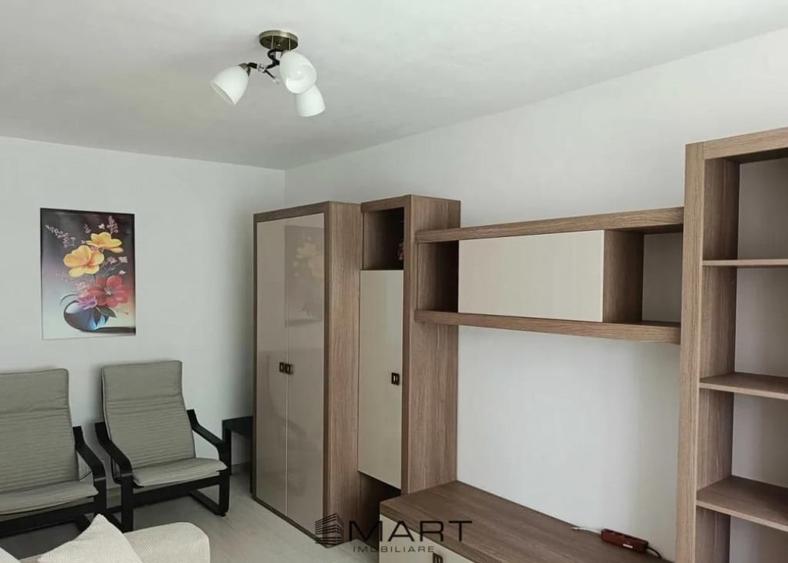 Apartament cu 3 camere decomandat în Vasile Aaron