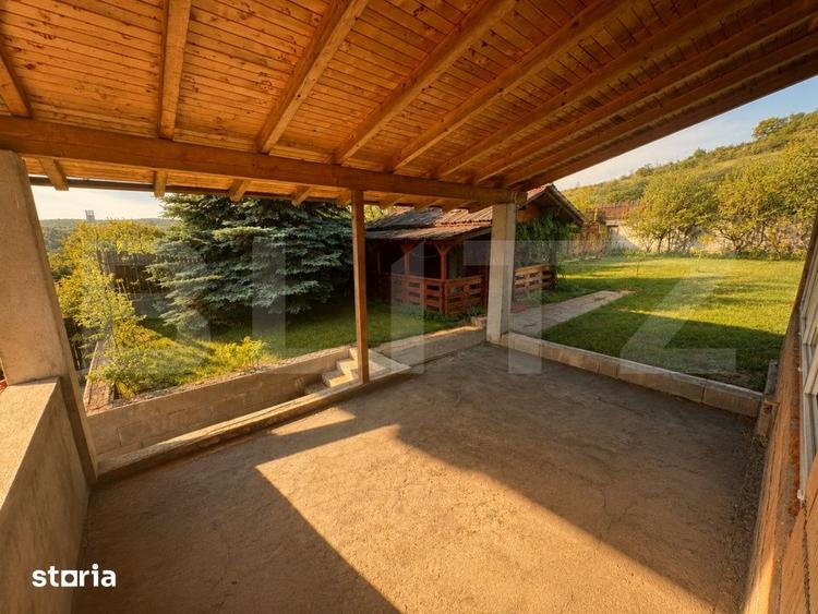 Casă cu 3 camere cu Teren 100 Mp în Livezeni