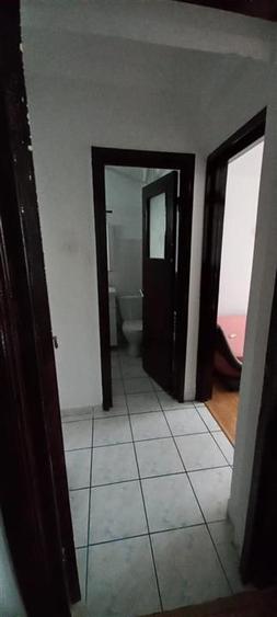 Apartament cu 2 camere semidecomandat, mobilat în Podu Roș