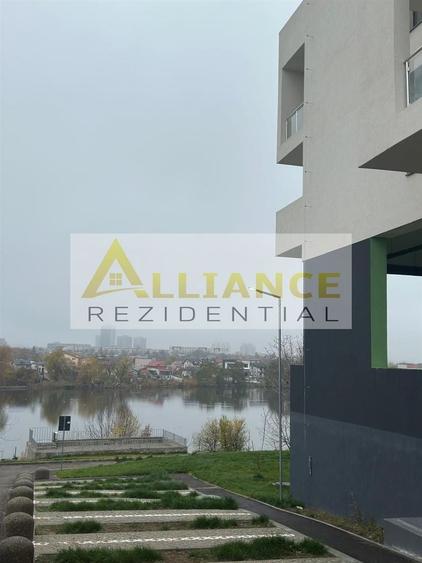 Apartament cu 3 camere decomandat în Fundeni