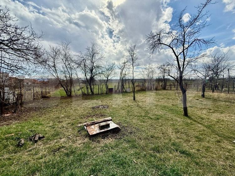Casă individuală cu 4 camere cu Canalizare în Exterior Vest