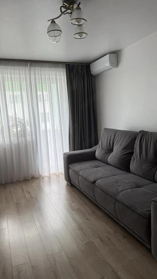 Garsonieră decomandată în Central