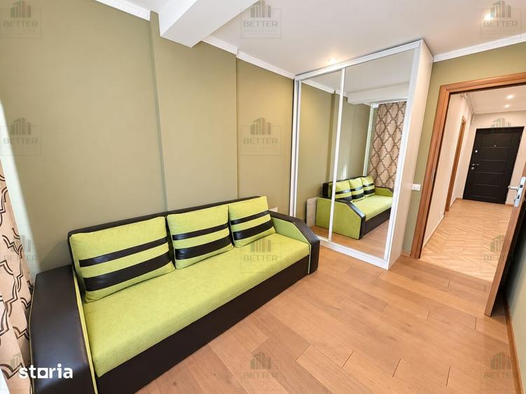 Apartament cu 3 camere decomandat în Central
