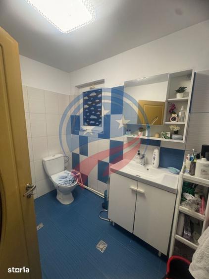 Casă cu 5 camere cu Teren 1800 Mp în Butoiești