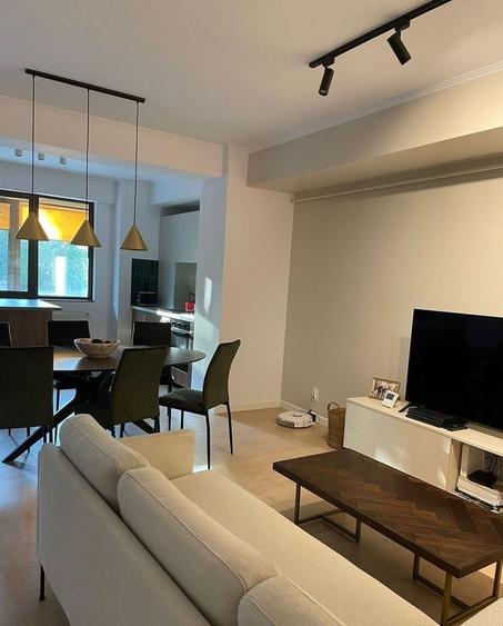 Apartament cu 3 camere, mobilat în Domenii