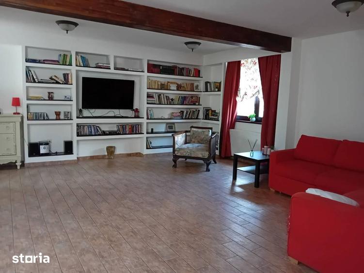 Casă cu 5 camere cu Teren 512 Mp în Mogoșoaia