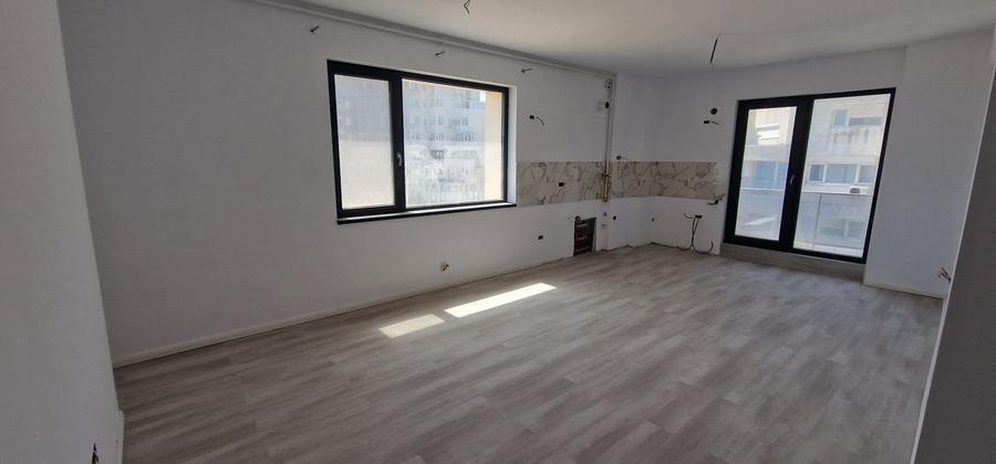 Apartament cu 3 camere decomandat în Faleza Nord