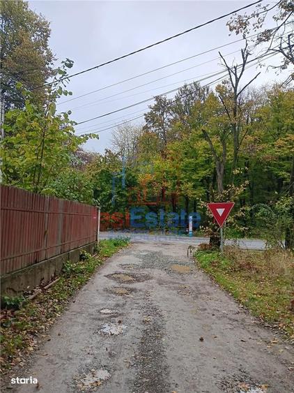 Casă cu 4 camere în Sticlăria