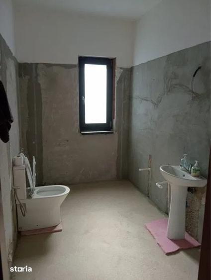 Casă cu Teren 480 Mp în Bartolomeu