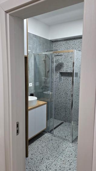 Apartament decomandat în Troian