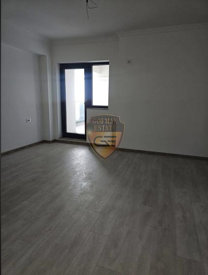 Apartament cu 3 camere decomandat în Energia
