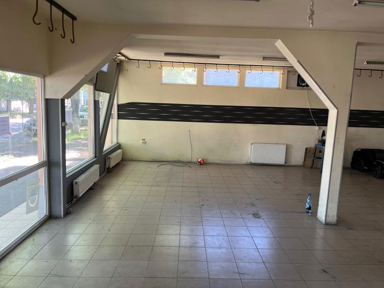 Spațiu comercial, de 98 mp, în Central