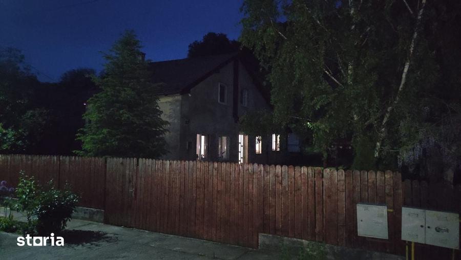 Casă cu 4 camere cu Teren 2600 Mp în Sânpaul