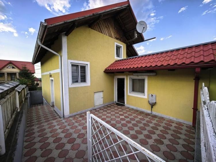 Casă individuală cu 6 camere cu Canalizare în Hilița