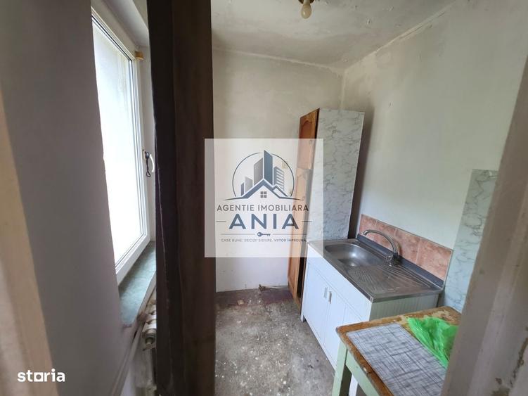 Apartament cu 3 camere semidecomandat în Central