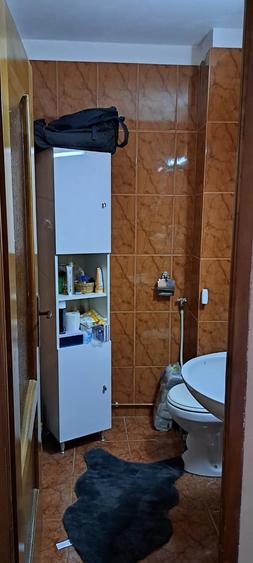Apartament cu 3 camere decomandat în 1 Mai