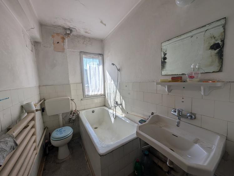 Apartament cu 2 camere nedecomandat în Ultracentral