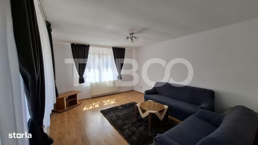 Apartament cu 3 camere decomandat în Piața Cluj