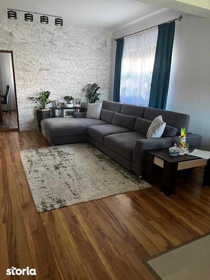 Casă cu 3 camere cu Teren 100 Mp în Smârdan