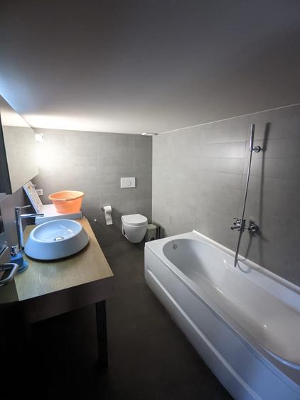 Apartament cu 5 camere semidecomandat în Mănăștur