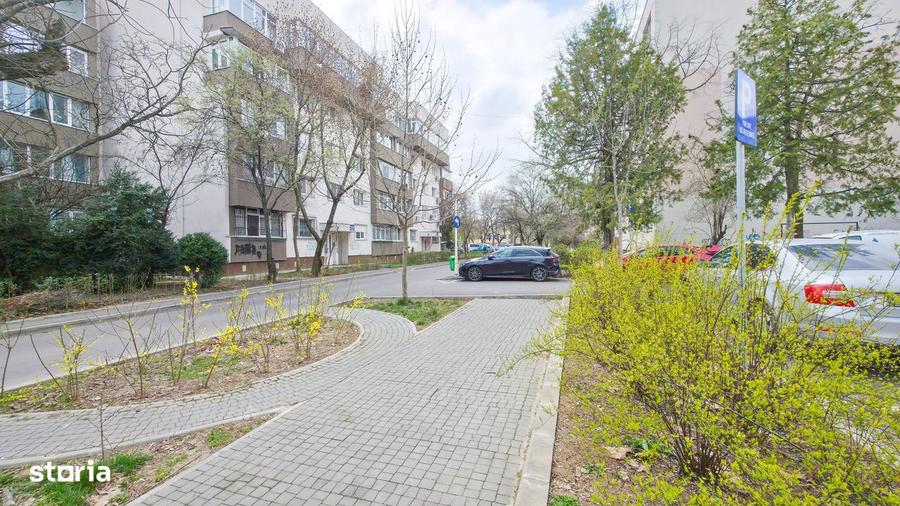 Apartament cu 3 camere decomandat, mobilat în Drumul Taberei — fotografia 2