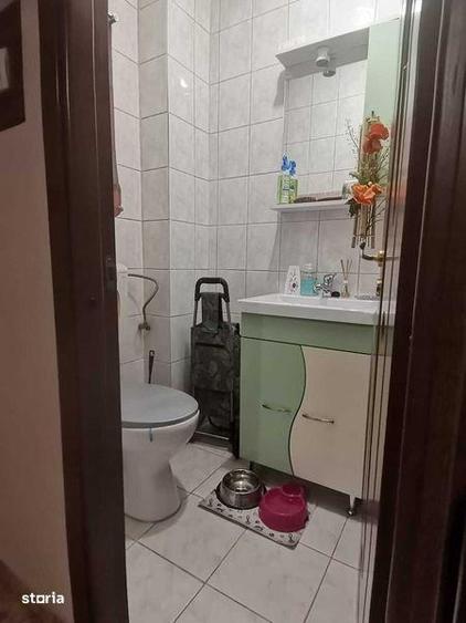 Apartament cu 3 camere semidecomandat, mobilat în Circumvalațiunii