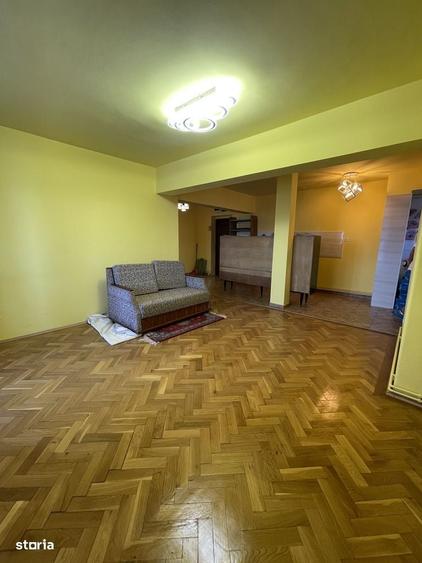 Apartament cu 4 camere în Central