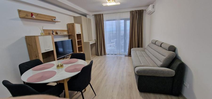 Apartament cu 2 camere decomandat în Exterior Vest