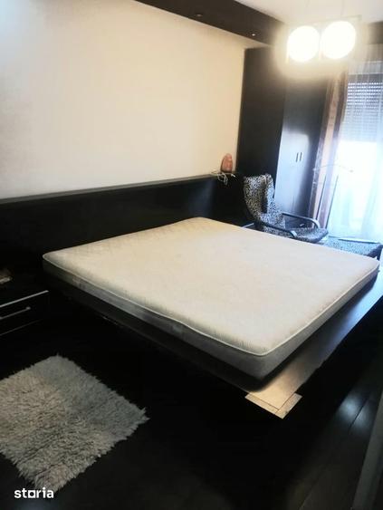 Apartament cu 3 camere în Cantemir