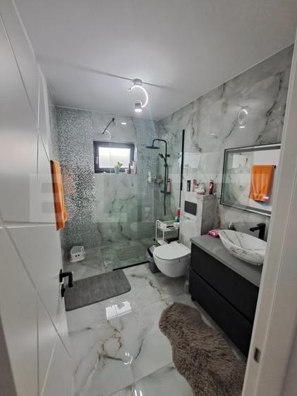 Casa parter cu priveliste spre munte,singur in curte - 14