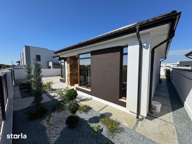 Casă cu 6 camere cu Teren 500 Mp în Clinceni