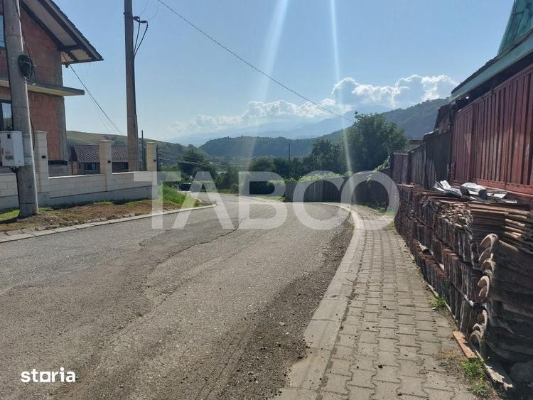 Teren de 812 mp, în Central