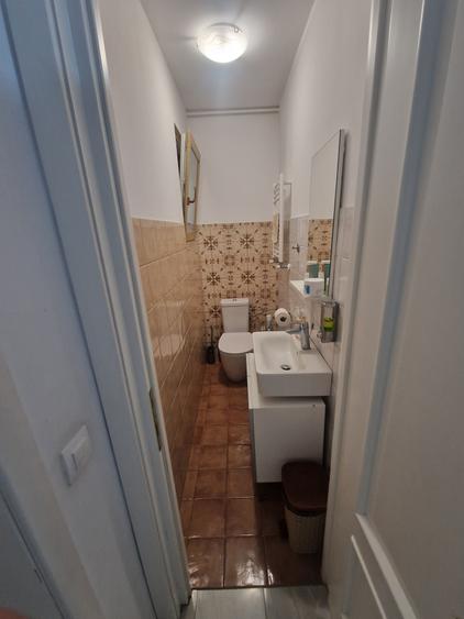 Casă cu 7 camere cu Garaj în Nord-Est