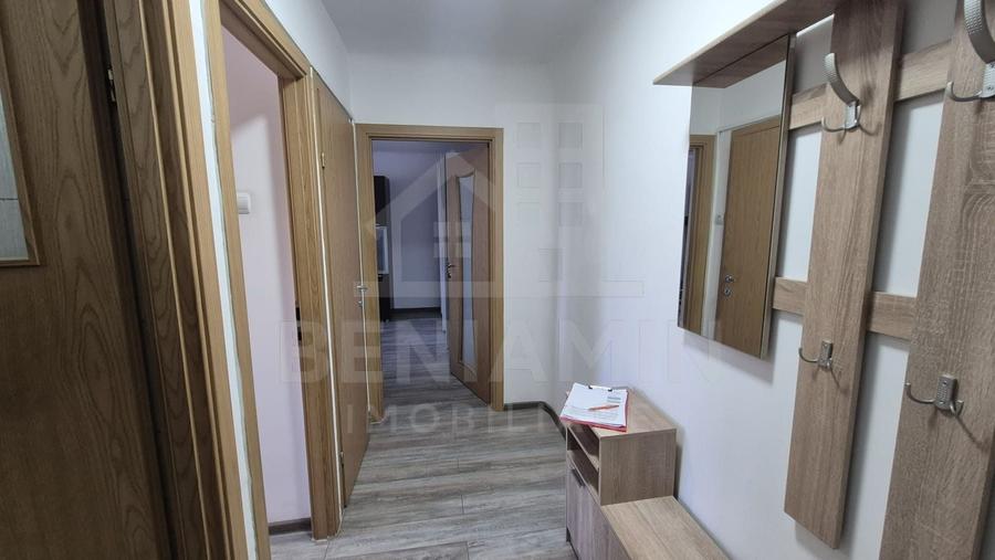 Garsonieră decomandată în Rovine