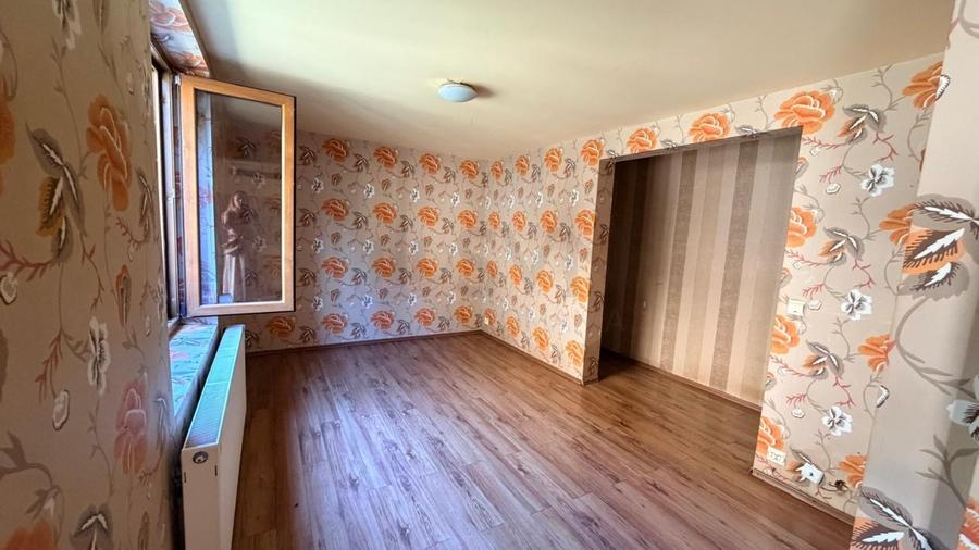 Casă individuală cu 4 camere cu Teren 134 Mp în Cotroceni