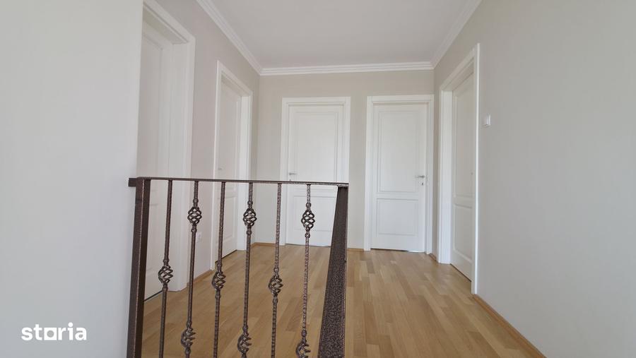Casă cu 3 camere cu Teren 438 Mp în Centura