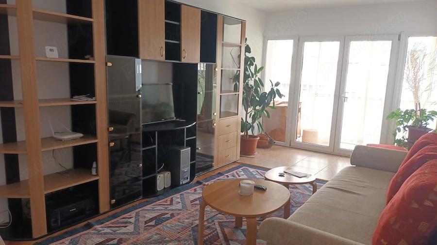 Apartament cu 3 camere decomandat în Ultracentral