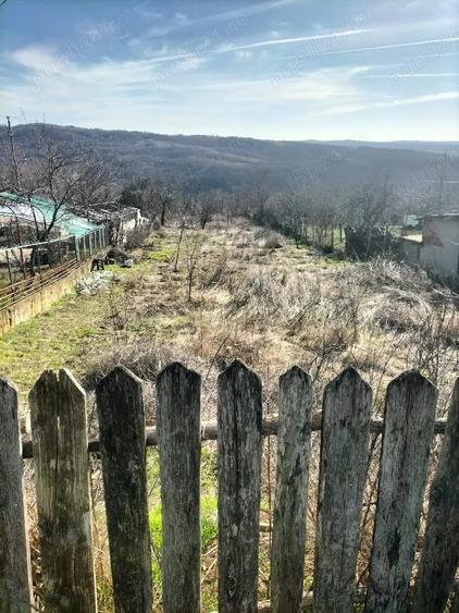 Teren de 1600 mp, în Siliștea