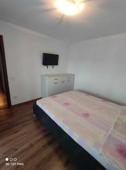 Apartament cu 3 camere decomandat, mobilat în Găvana